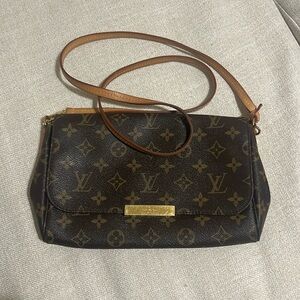 Louis Vuitton favorite PM crossbody bag